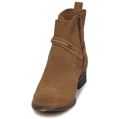 Betty London - NENESS - Image 3